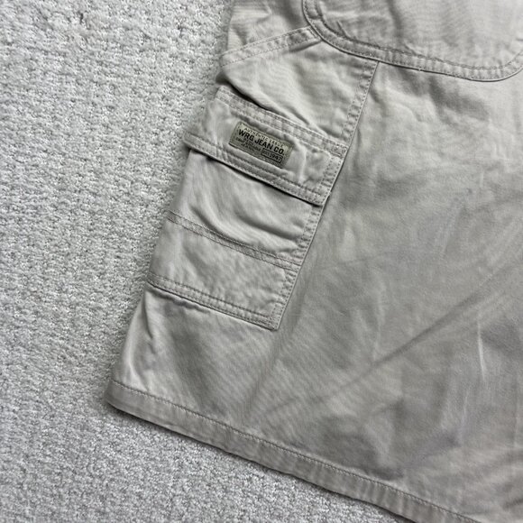 Y2K Wrangler Mens Cotton Solid Beige Cargo Tech Khaki Shorts Size 48 Skater - Picture 11 of 14
